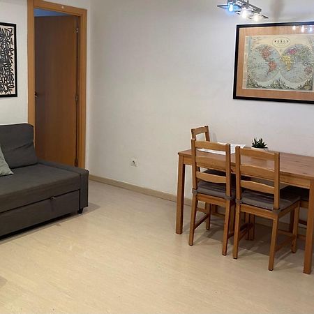 Cozy Apartment At A Great Location! Оспиталет де Лобрегат Екстериор снимка